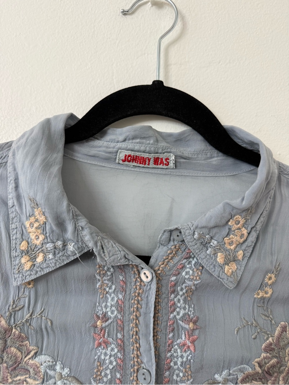 {M} Johnny Was Light Blue Embroidered Long-Sleeve Shirt - Picture 7 of 9
